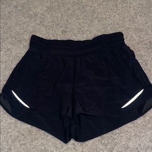 Lululemon high rise hotty hot